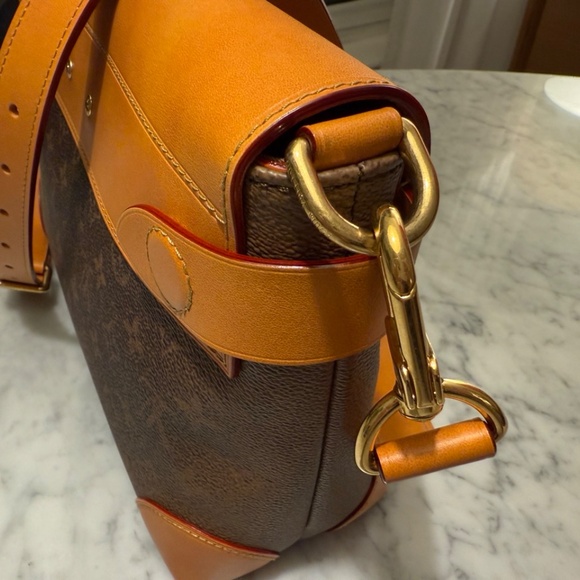 MINT Louis Vuitton Monogram Dust Steamer Crossbody Pharrell M11533 MSRP $5,100 - Picture 6 of 9